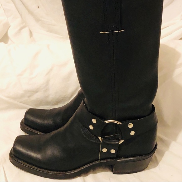 Black Frye Biltrite Boots size 6 1/2 square toe with silver buckle. - Picture 5 of 12